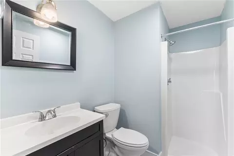 Bath - 555 Diamond Hill Rd #303, Woonsocket, RI 02895 photo 2 of 2
