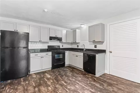Kitchen - 555 Diamond Hill Rd #303, Woonsocket, RI 02895 photo 1 of 2