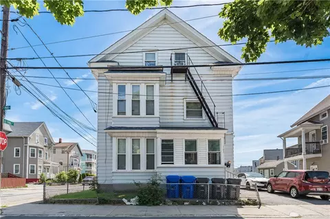 163 Park St, Pawtucket, RI 02860