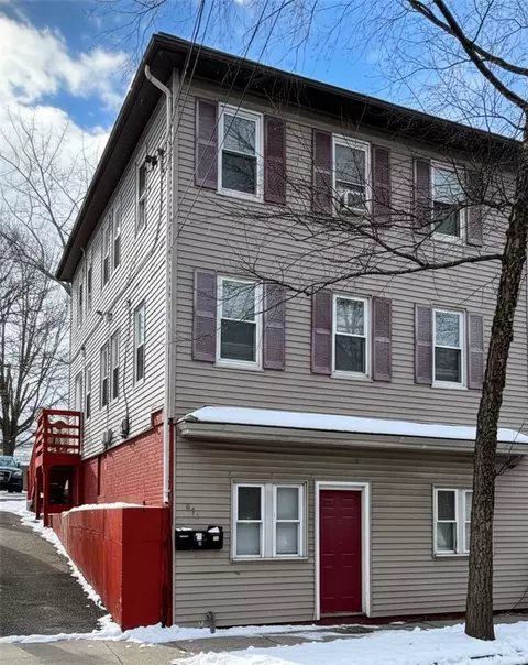 876 Douglas Ave, Providence, RI 02908