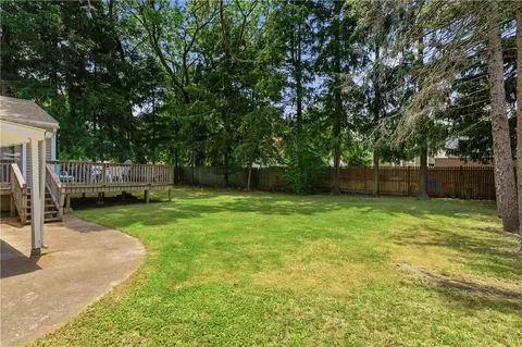 Exterior - 351 Maple St, Warwick, RI 02888 photo 3 of 9