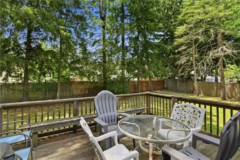 Exterior - 351 Maple St, Warwick, RI 02888 photo 7 of 9