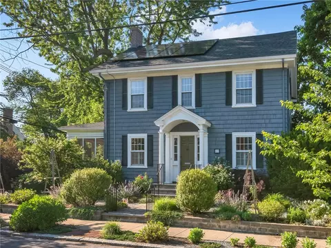 377 Cole Ave, Providence, RI 02906