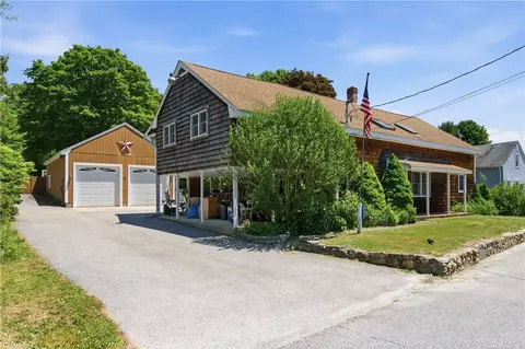 250 Whipple Ave, Oakland, RI 02858