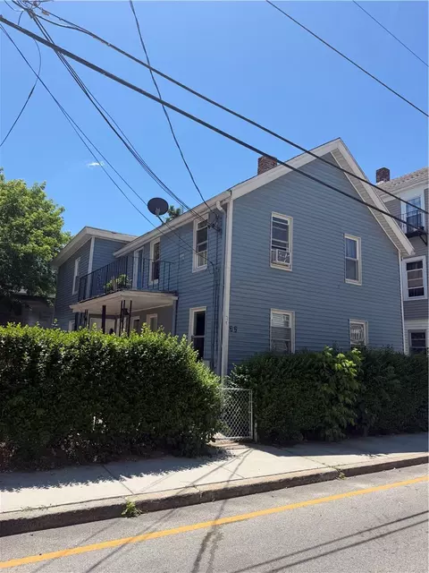 72 Sylvian St, Central Falls, RI 02863