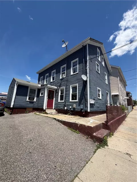 373 Cowden St, Central Falls, RI 02863