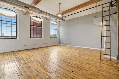 28 Bayley St #406, Pawtucket, RI 02860