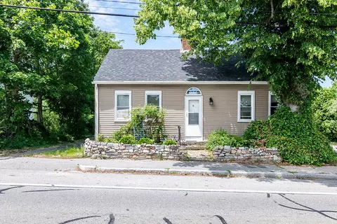 661 Washington St, Coventry, RI 02816