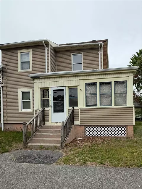 119 Massachusetts Ave, Providence, RI 02905