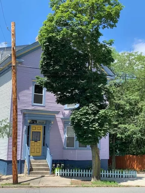 114 Camp St, Providence, RI 02906