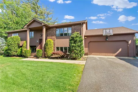 1164 Scituate Ave, Cranston, RI 02921