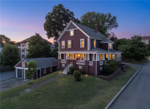 430 Cumberland Hill Rd, Woonsocket, RI 02895