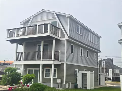 9 Arbeth Rd, Narragansett, RI 02879