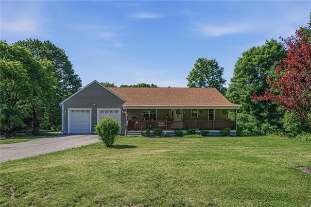585 East Ave, Burrillville, RI 02830