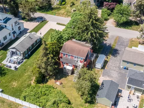 49 Benson Ave, Westerly, RI 02891 photo 5