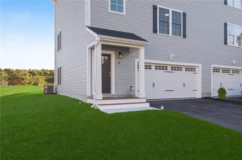 Exterior - 1 Old County Village Way #E, Smithfield, RI 02917 photo 2 of 6