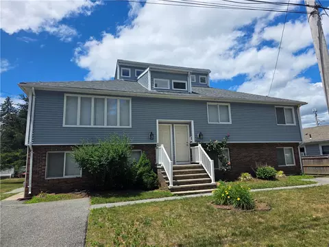 39 Allendale Ave, North Providence, RI 02911