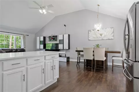 22 Columbia Ave, Fitchburg, MA 01420