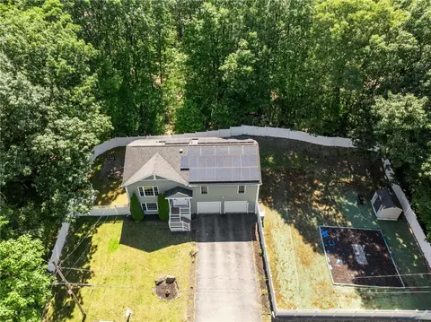 22 Columbia Ave, Fitchburg, MA 01420
