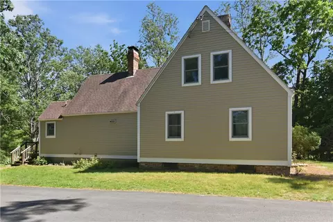 Exterior - 152 Hallville Rd, Exeter, RI 02822 photo 2 of 4
