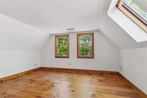 Bedroom - 152 Hallville Rd, Exeter, RI 02822 photo 2 of 4