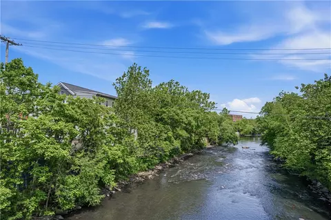 View/Area - 148 Bernon St #7, Woonsocket, RI 02895 photo 3 of 5