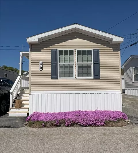 27 Woodward Road 40, Lincoln, RI 02865