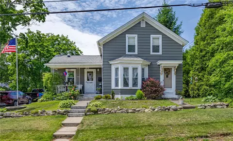 43 Duane St, East Greenwich, RI 02818