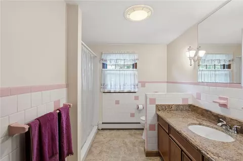 Bath - 9 Katherine Rd, Woonsocket, RI 02895 photo 1 of 4