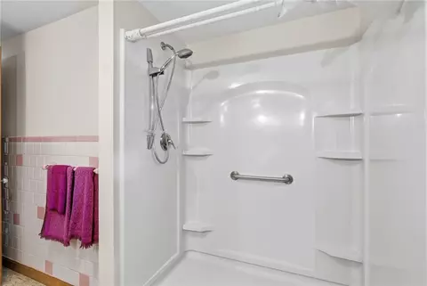 Bath - 9 Katherine Rd, Woonsocket, RI 02895 photo 2 of 4