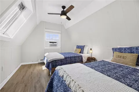 Bedroom - 11 Collins Ave, Westerly, RI 02891 photo 4 of 6