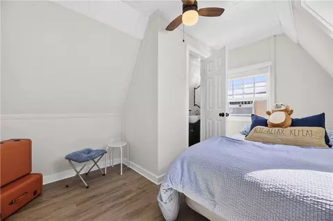 Bedroom - 11 Collins Ave, Westerly, RI 02891 photo 5 of 6