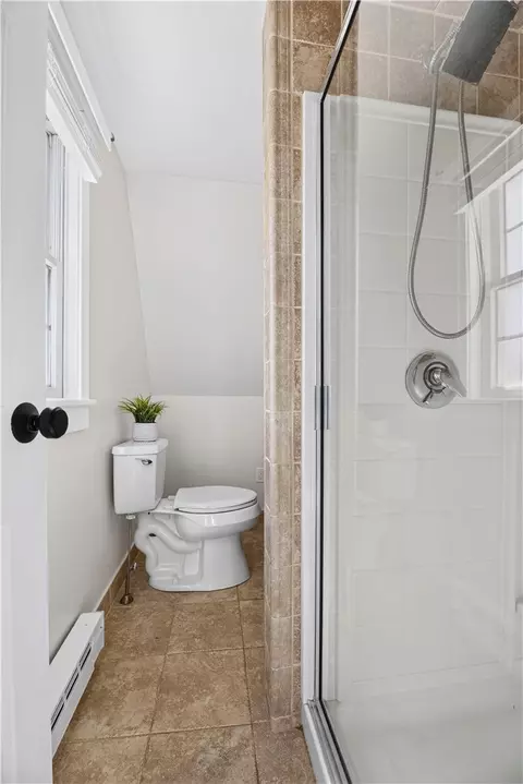 Bath - 11 Collins Ave, Westerly, RI 02891 photo 1 of 3