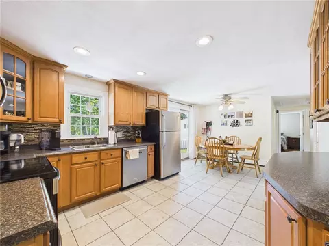 Kitchen - 205 Baldwin Rd, Warwick, RI 02886 photo 3 of 3