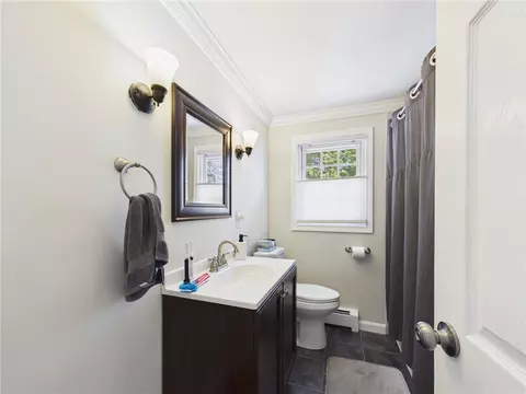 Bath - 205 Baldwin Rd, Warwick, RI 02886 photo 1 of 2