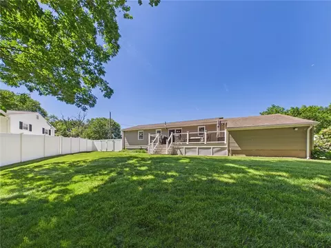Exterior - 205 Baldwin Rd, Warwick, RI 02886 photo 10 of 11