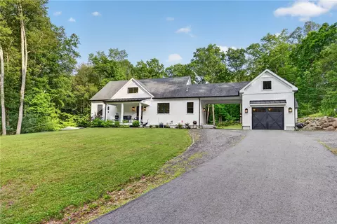 1425 Maple Valley Rd, Coventry, RI 02816