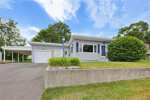 102 Grace Ave, Woonsocket, RI 02895