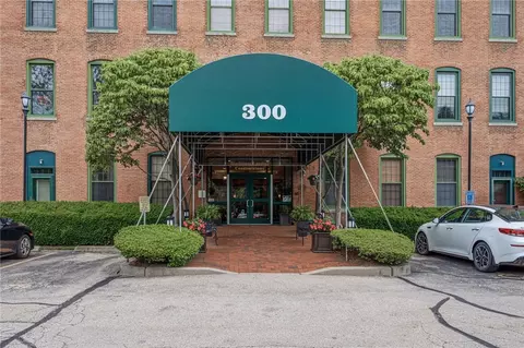 300 Front St #512, Pawtucket, RI 02860