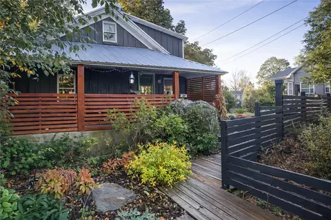 421 Pequot Ave, Warwick, RI 02889