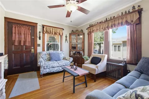 Living - 55 Edison St, Warwick, RI 02889 photo 1 of 2