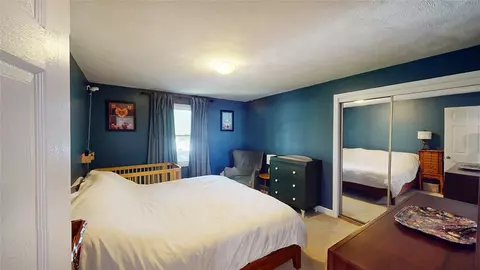 Bedroom - 38 Vanstone Ave, Warwick, RI 02889 photo 3 of 6