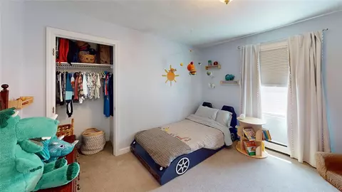 Bedroom - 38 Vanstone Ave, Warwick, RI 02889 photo 2 of 6