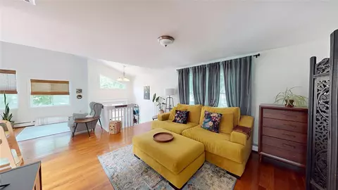 Living - 38 Vanstone Ave, Warwick, RI 02889 photo 3 of 3