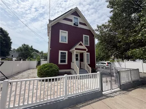 324 Dudley St, Providence, RI 02907
