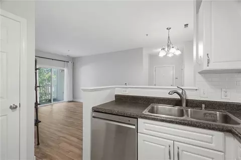 84 Mill St #202, Woonsocket, RI 02895 photo 9