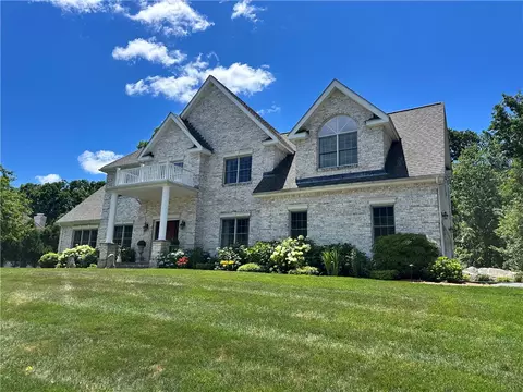 13 W Butterfly Way, Lincoln, RI 02865