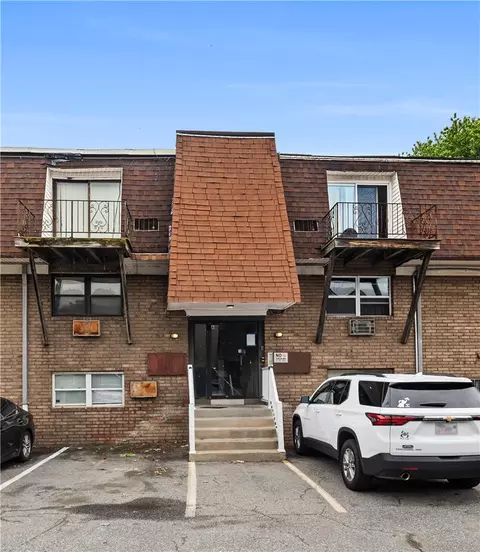 27 Gillen Ave #311B, North Providence, RI 02904