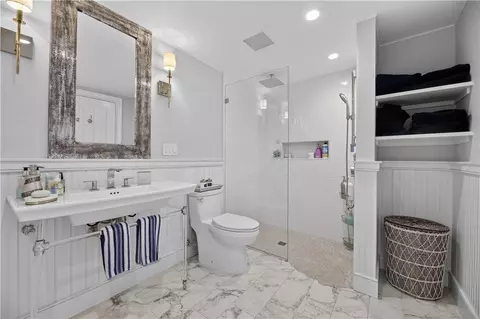 Bath - 19 Moonlight Dr, Westerly, RI 02891 photo 5 of 5
