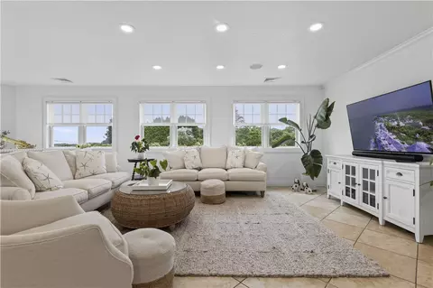 Living - 19 Moonlight Dr, Westerly, RI 02891 photo 3 of 7